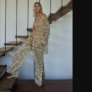 ZARA ZW COLLECTION WOMEN BEIGE ANIMAL PRINT PANTS SIZE XS NWOT